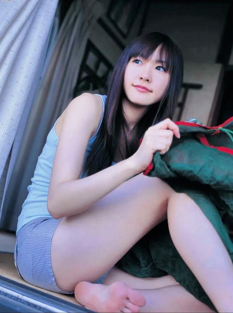 邻家女孩0.2在哪下载（官方下载渠道推荐避开风险）