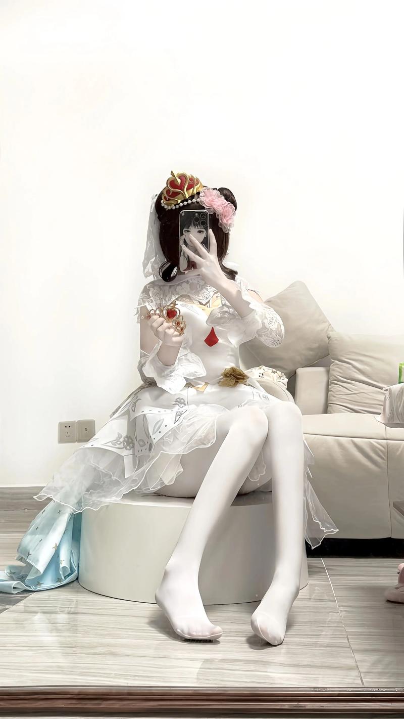 新婚妻子的Cosplay生活游戏下载最新版本？新功能抢先试玩测试